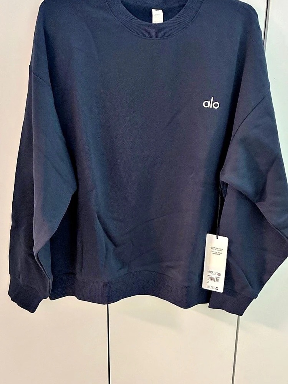 alo Crewneck Sweatshirt navy Size large NWT